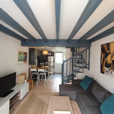 Petit Oasis Avec Piscine *